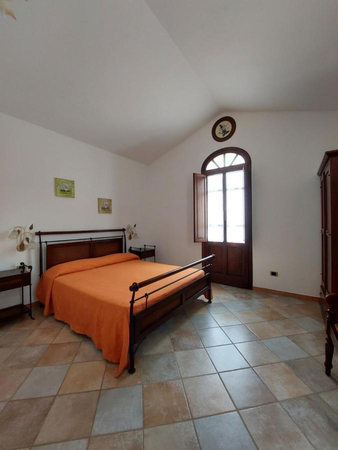 Hotel La Corte Rosada Villasimius Exterior foto