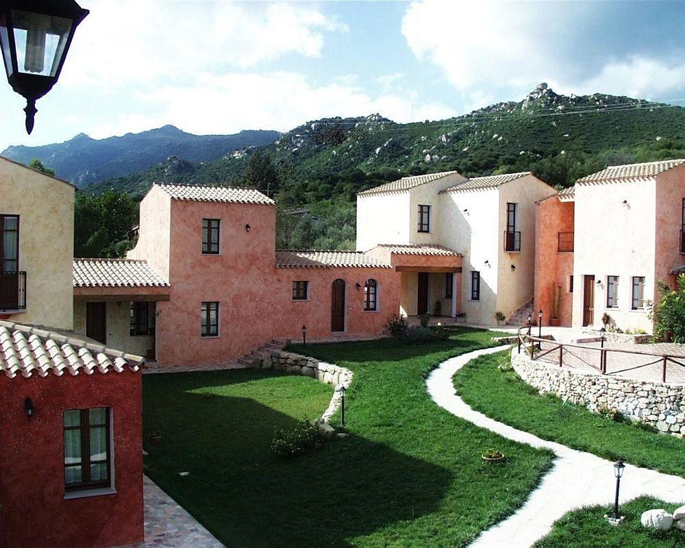 Hotel La Corte Rosada Villasimius Exterior foto