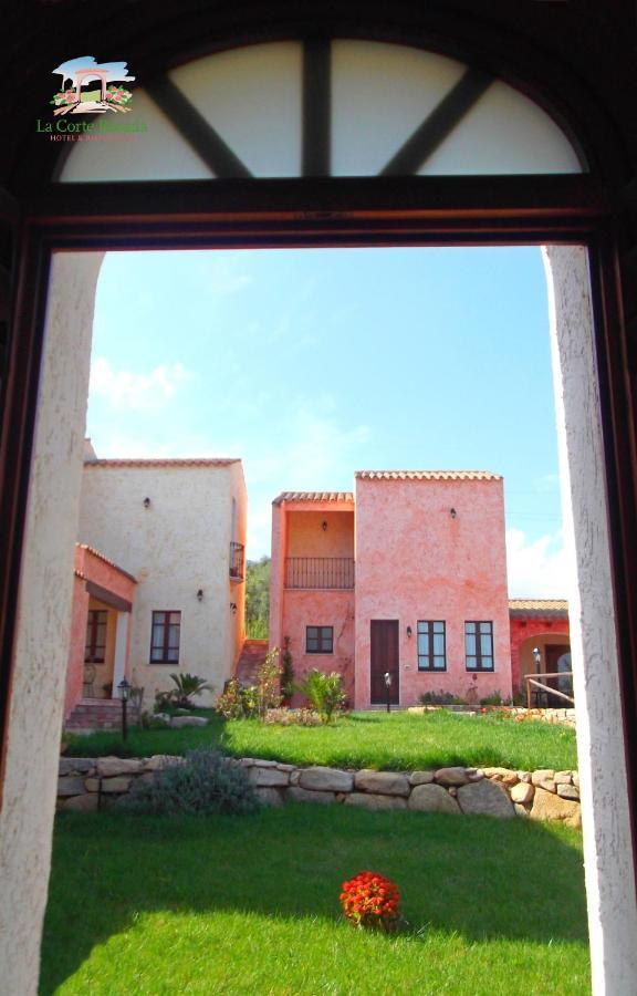 Hotel La Corte Rosada Villasimius Exterior foto